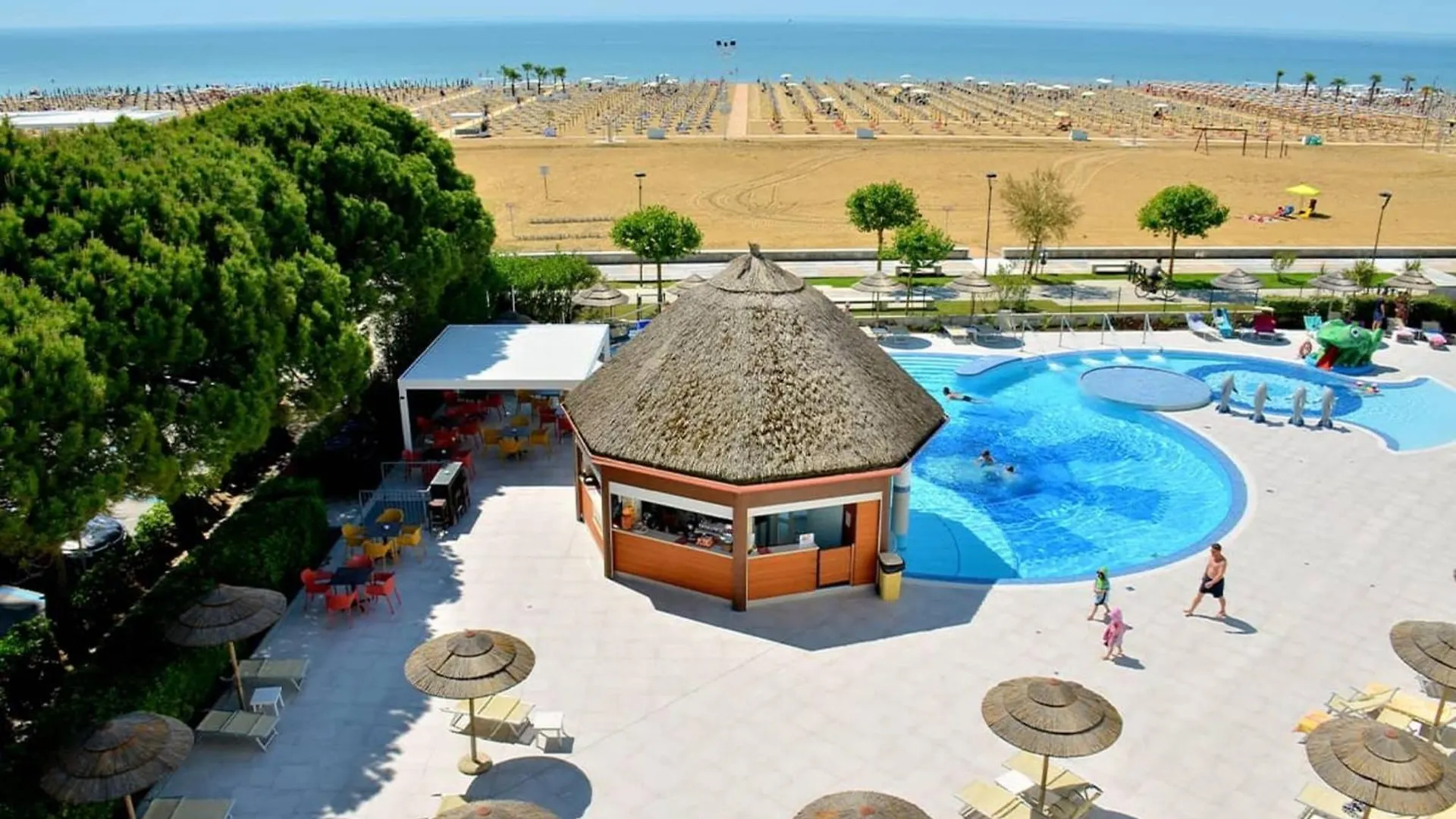 Spacious Apartment With A Bright Outdoor Terrace Bibione