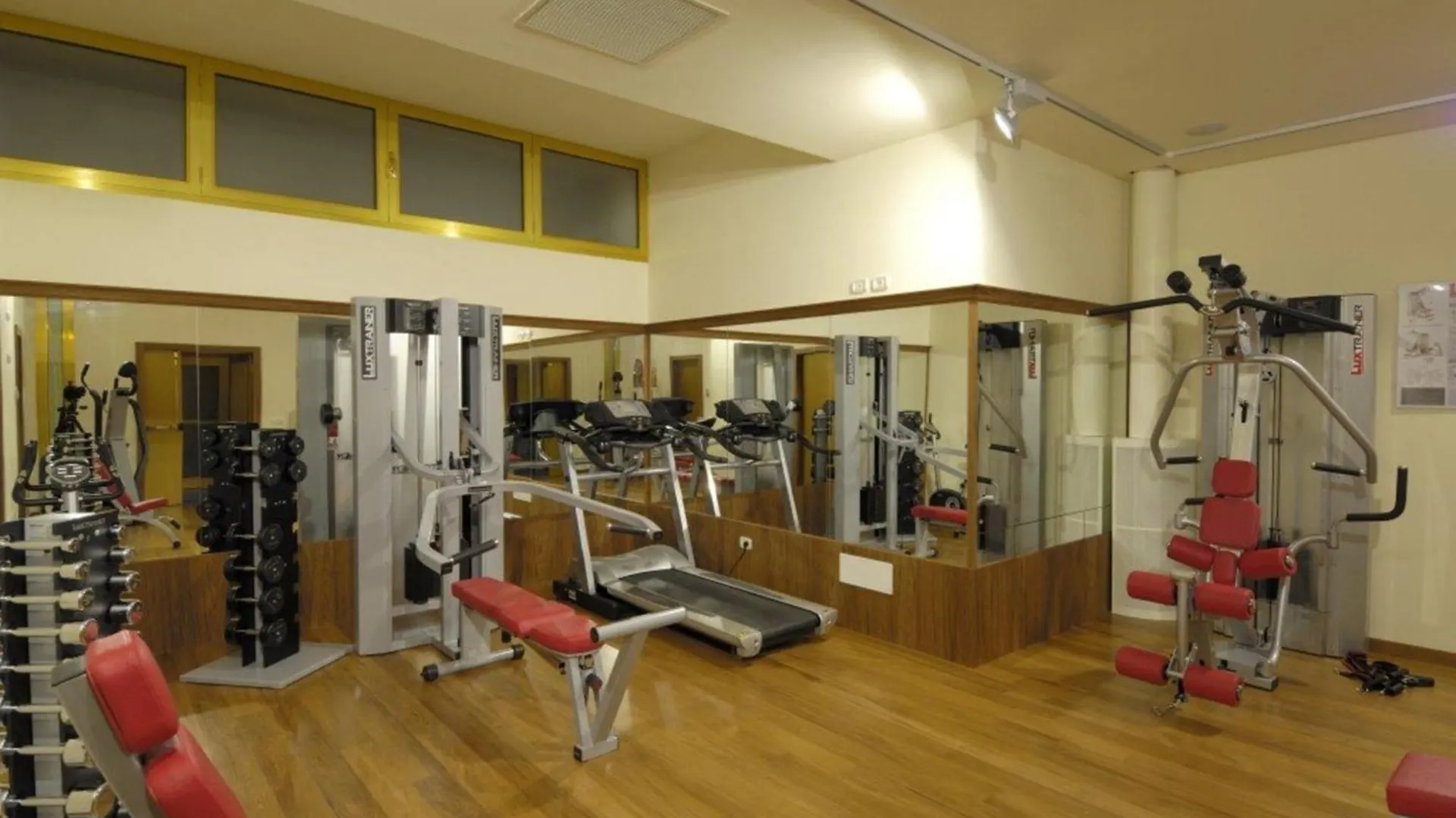 Spacious Apartment With A Bright Outdoor Terrace Bibione 0*,  Italy